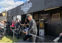 Lemmy Forever – Duff McKagan Places Lemmy’s Ashes At Download 2026 / Lemmy’s Ashes Arrive At O2 Apollo Manchester